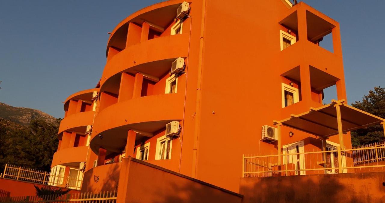 Apartments Danilo Kazanegra Sveti Stefan Exterior foto